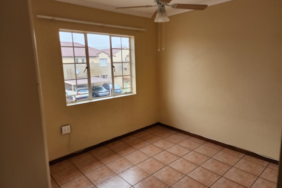 To Let 4 Bedroom Property for Rent in Cashan North West